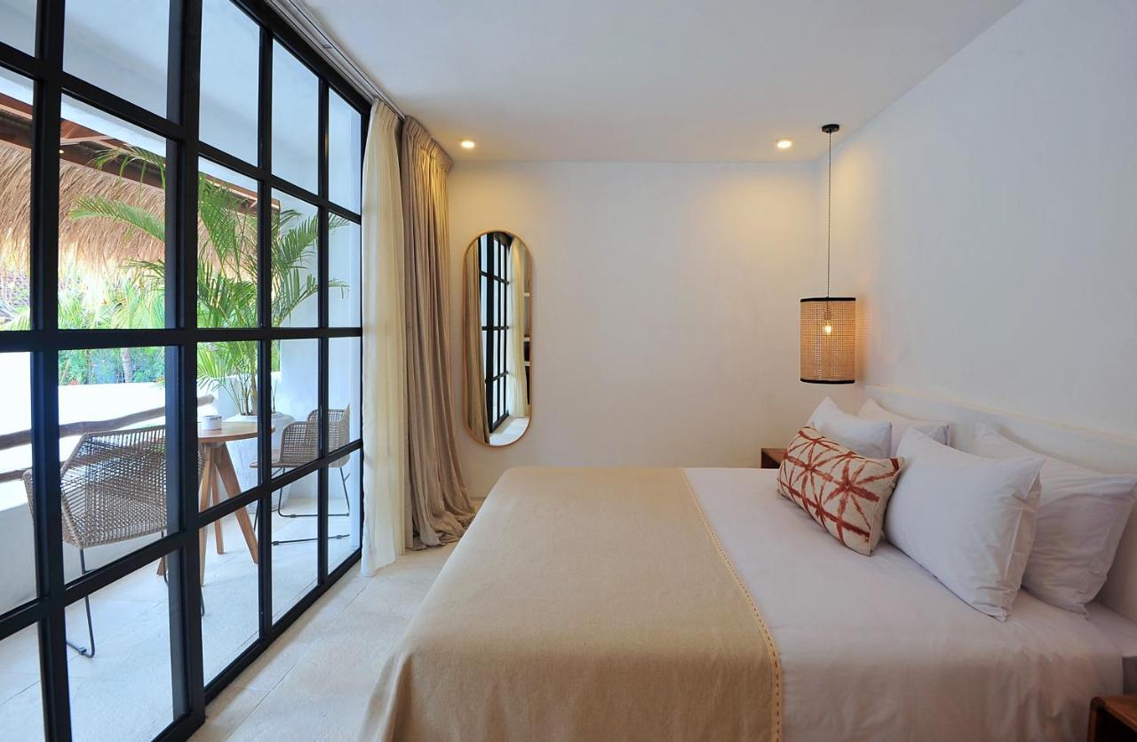 Amara Uluwatu Hotel Exterior photo